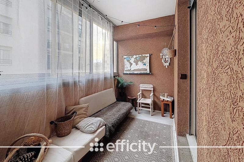 Appartement - 92 m² - 4 pièces