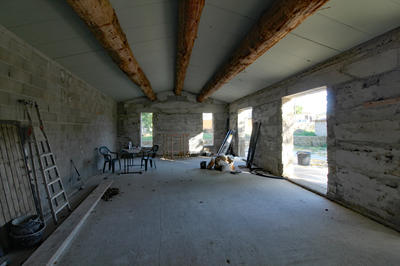 Maison - 222 m² - 8 pièces