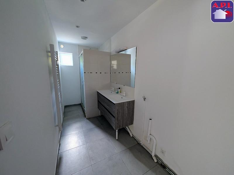 Maison - 241 m² - 11 pièces