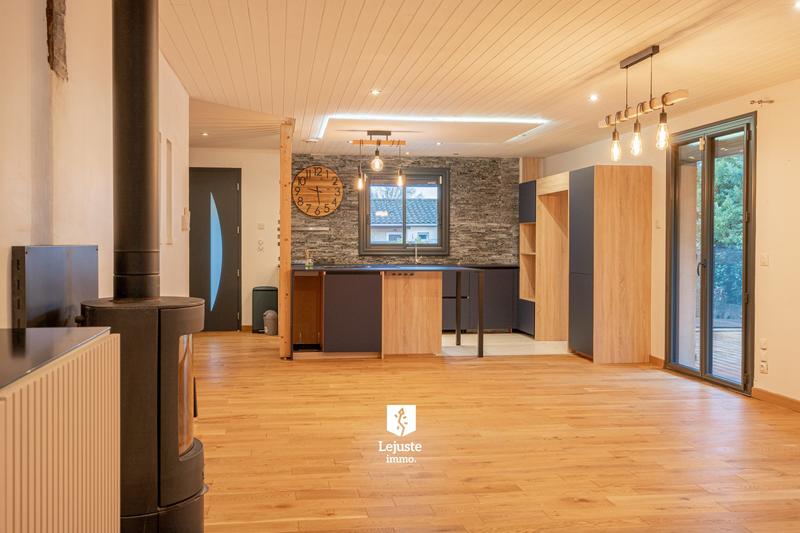 Maison - 110 m² - 4 pièces