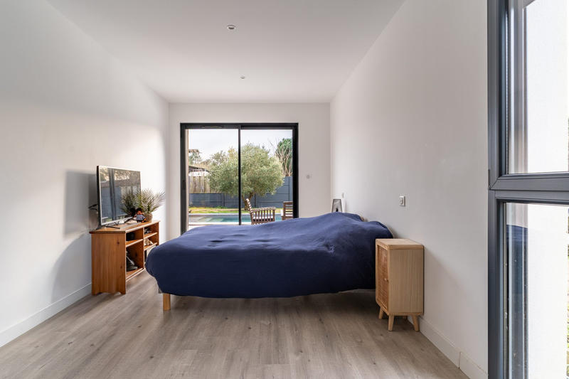 Maison - 210 m² - 6 pièces