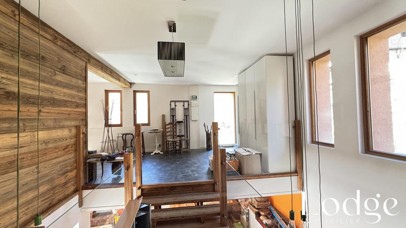 Maison - 206 m² - 6 pièces