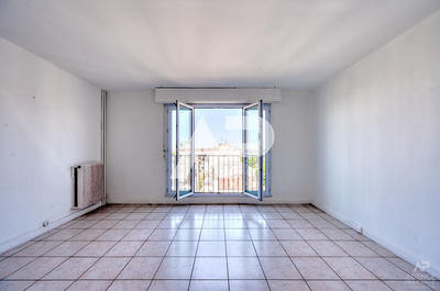 Appartement - 92 m² - 4 pièces