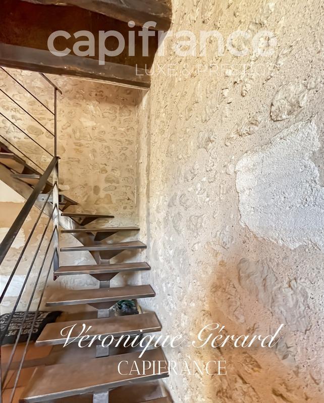 Haras - 255 m² - 7 pièces