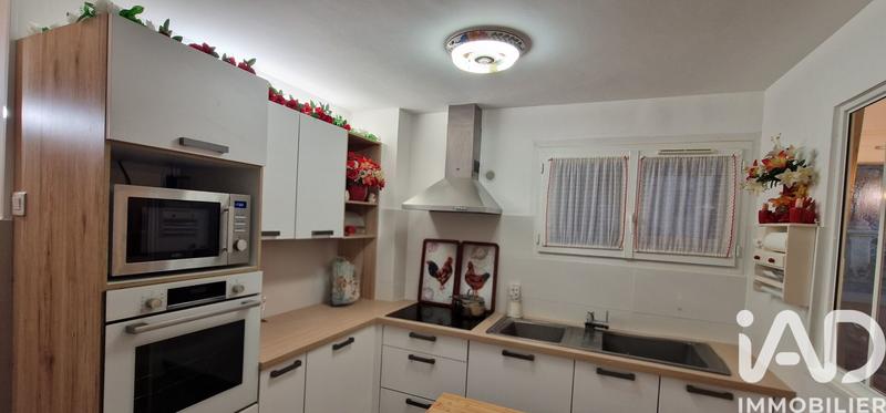 Maison - 200 m² - 9 pièces