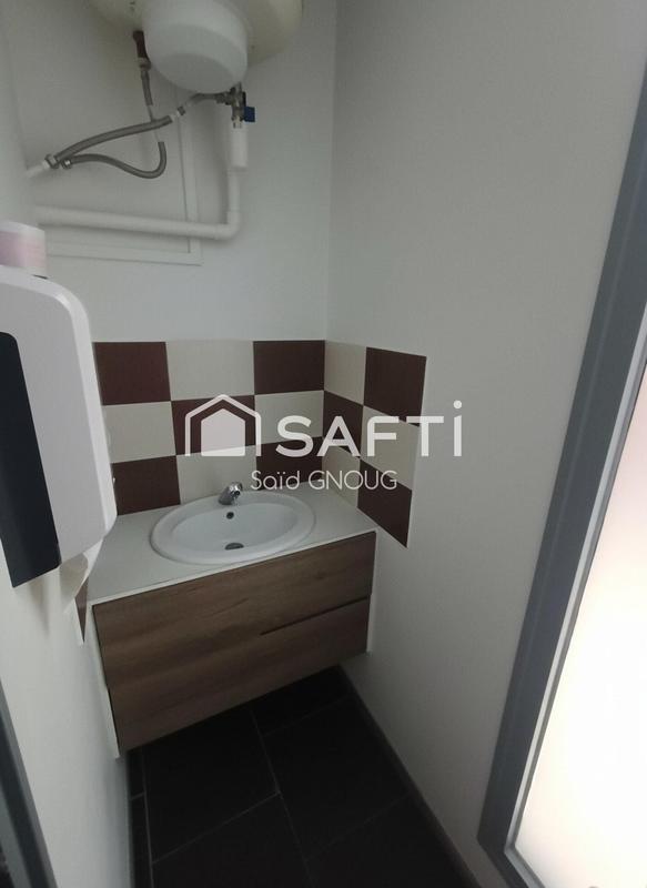 Local commercial - 33 m² - 2 pièces