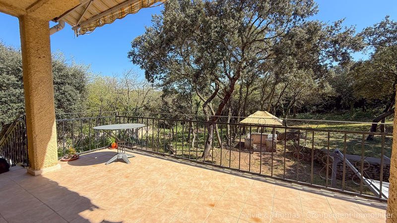 Maison - 200 m² - 9 pièces