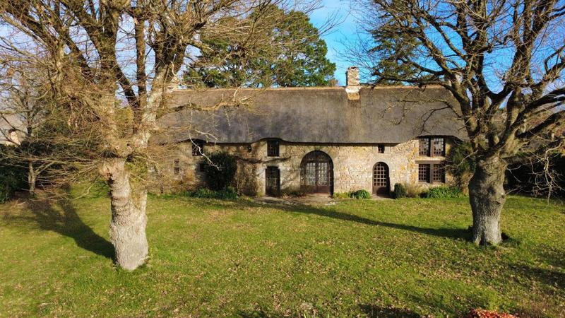 Maison - 142 m² - 8 pièces