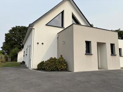 Maison - 152 m² - 6 pièces