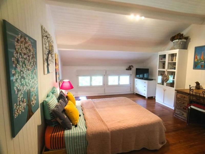 Propriété - 450 m² - 11 pièces