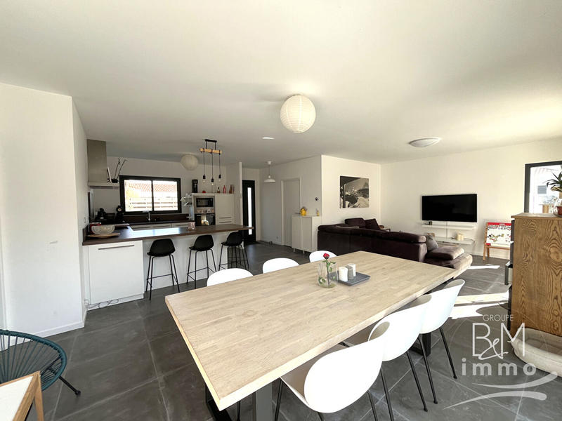 Maison - 109 m² - 4 pièces