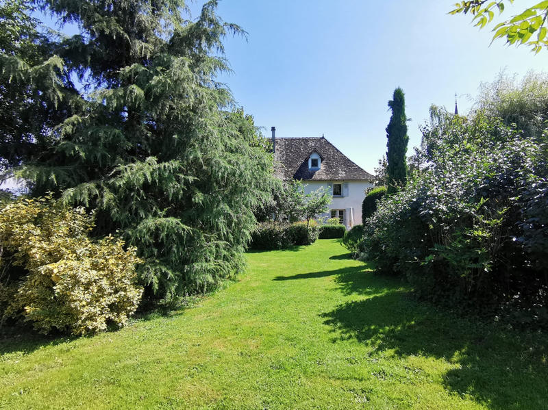 Maison - 209 m² - 9 pièces