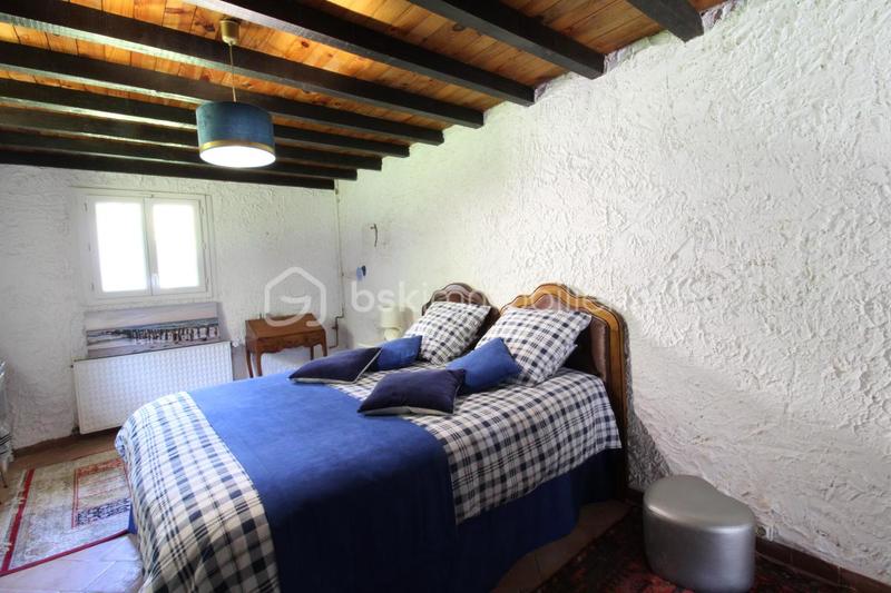 Maison ancienne - 287 m² - 7 pièces