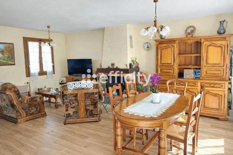 Maison - 110 m² - 6 pièces