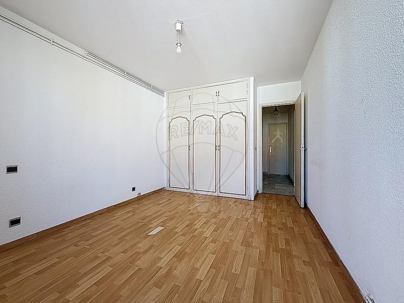 Appartement - 80 m² - 3 pièces
