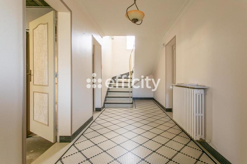 Maison - 100 m² - 6 pièces