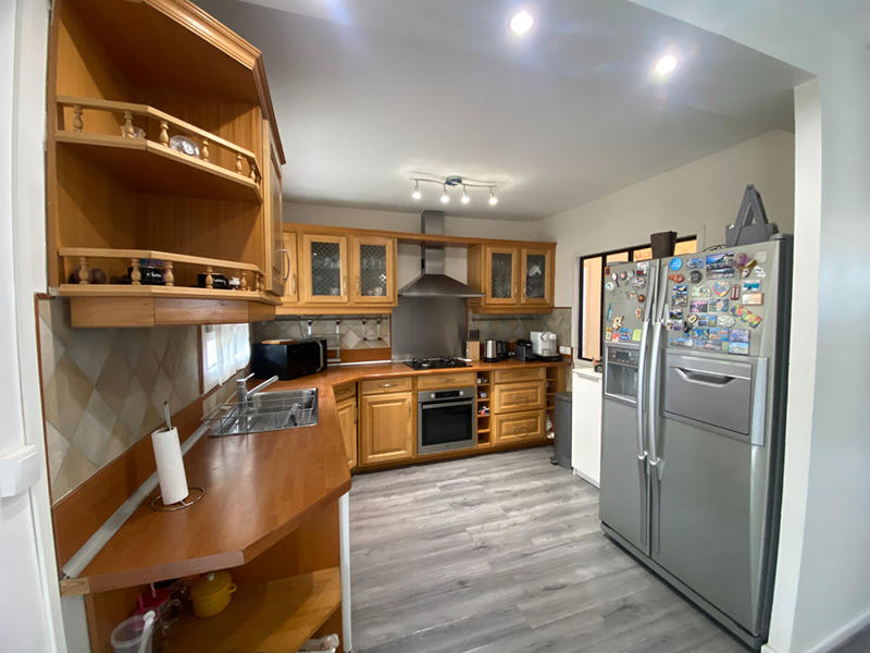 Maison - 177 m² - 8 pièces