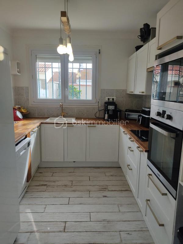 Villa - 100 m² - 5 pièces