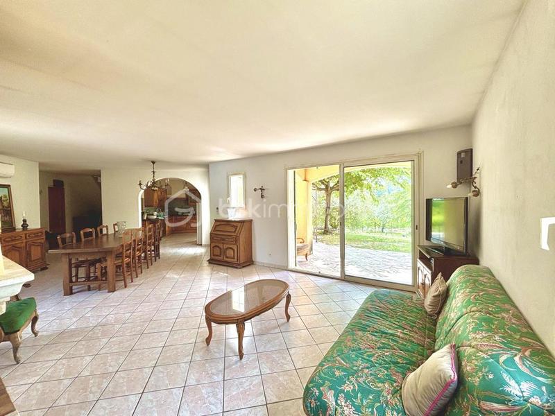 Maison traditionnelle - 150 m² - 5 pièces