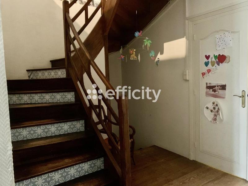 Maison - 151 m² - 6 pièces