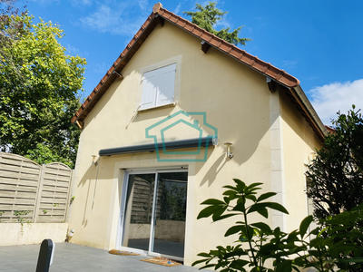Maison - 90 m² - 5 pièces