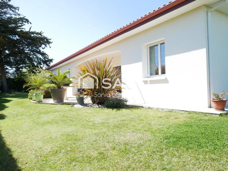 Villa - 199 m² - 7 pièces