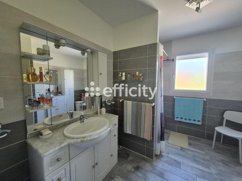 Pavillon - 110 m² - 5 pièces