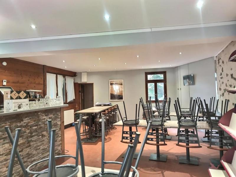 Châlet - 231 m² - 15 pièces