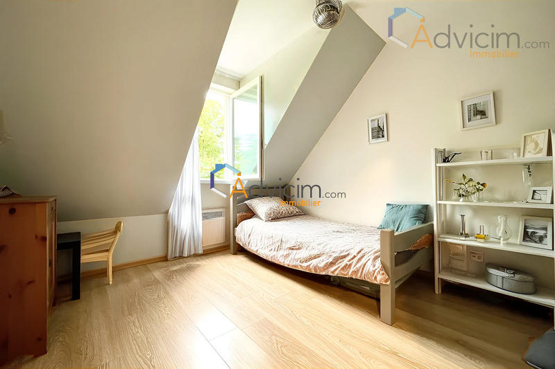 Maison contemporaine - 153 m² - 7 pièces