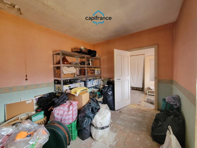 Maison traditionnelle - 252 m² - 10 pièces