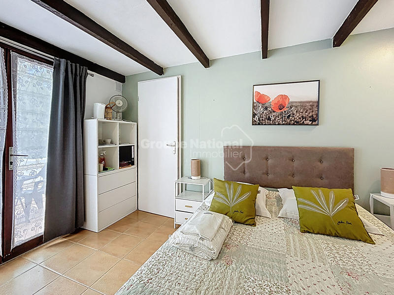 Maison - 253 m² - 12 pièces