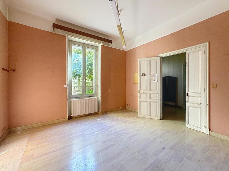 Maison de ville - 228 m² - 8 pièces