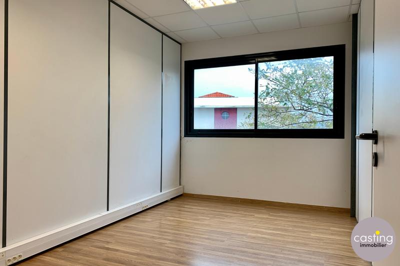 Local d'activités - 365 m²