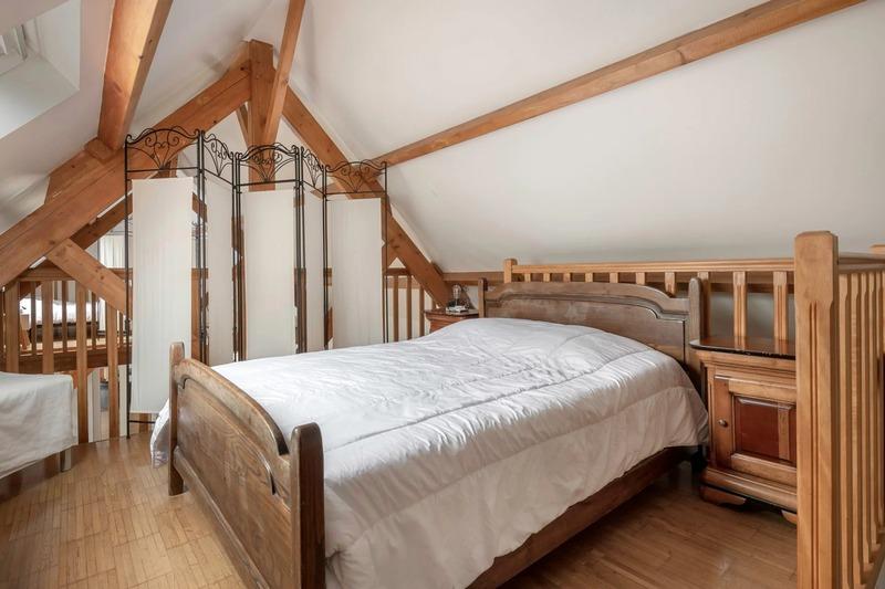 Maison - 366 m² - 14 pièces