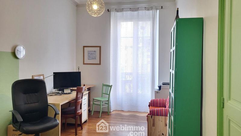 Appartement - 200 m² - 7 pièces