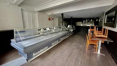 Local commercial - 90 m² - 3 pièces