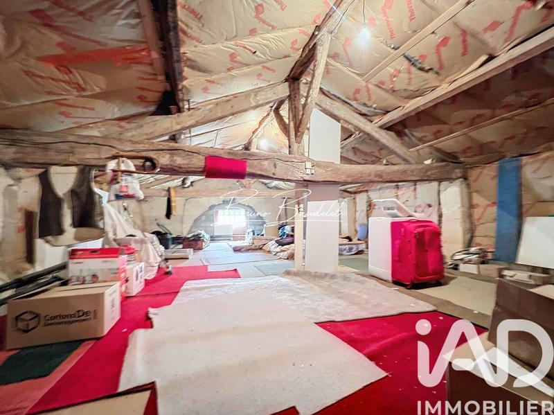 Maison - 239 m² - 8 pièces