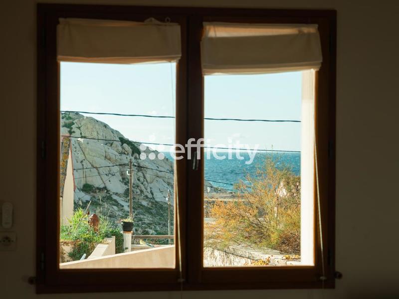 Maison - 236 m² - 6 pièces