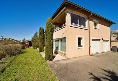 Maison - 150 m² - 4 pièces