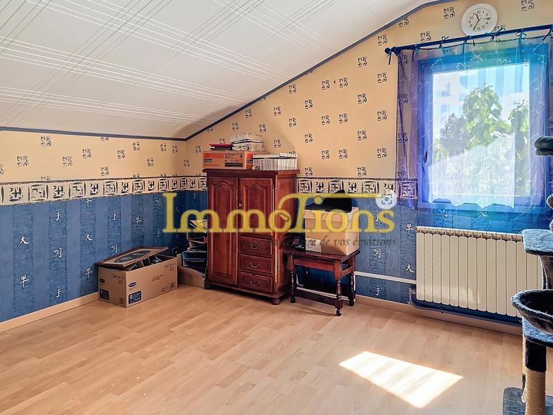 Maison - 231 m² - 9 pièces