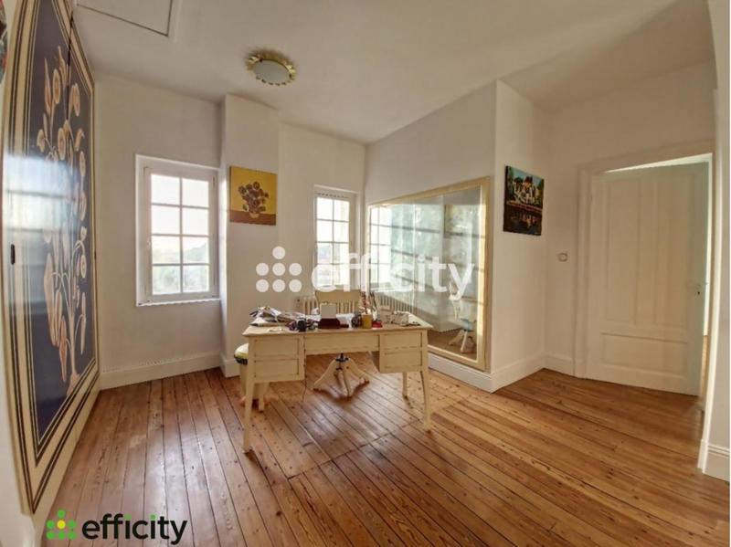 Maison - 174 m² - 5 pièces