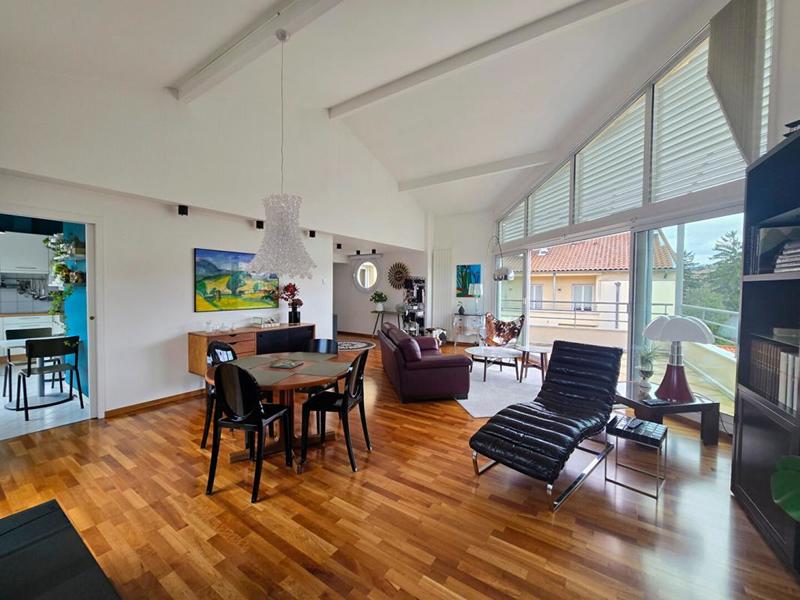 Appartement - 108 m² - 4 pièces