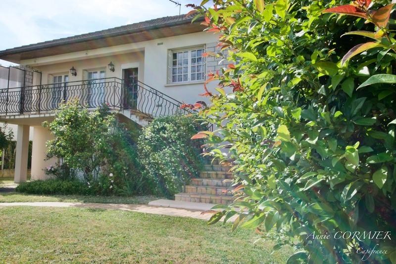 Maison - 158 m² - 7 pièces