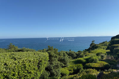 Propriété - 350 m²