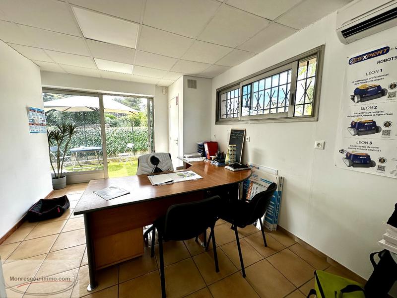 Local d'activités - 74 m² - 3 pièces