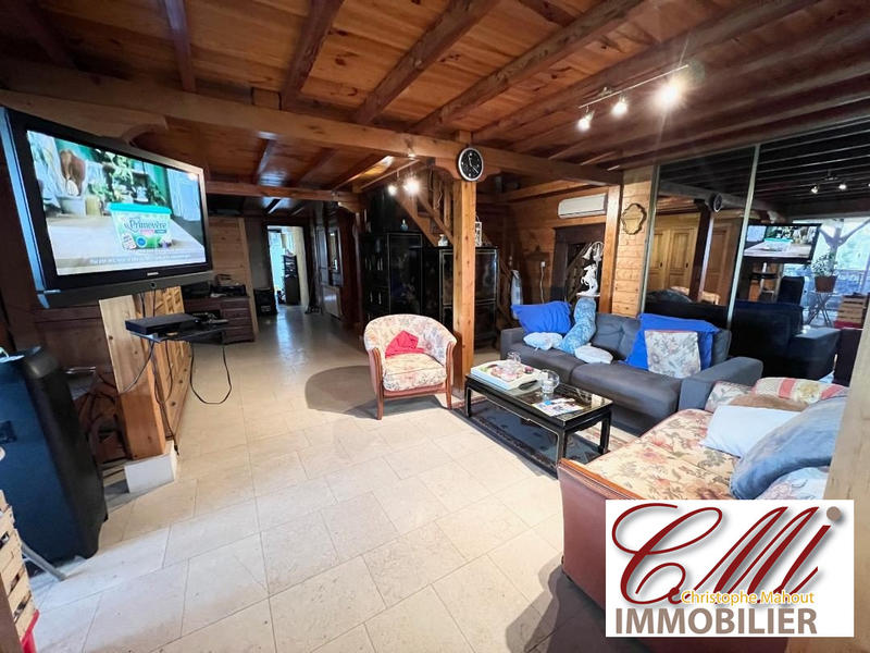 Châlet - 188 m² - 5 pièces