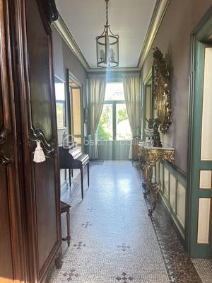 Maison de maîtres - 360 m² - 12 pièces