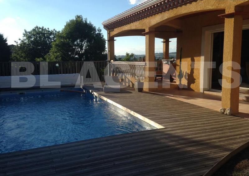 Maison traditionnelle - 193 m² - 7 pièces