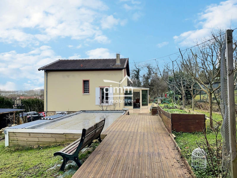 Maison - 148 m² - 6 pièces