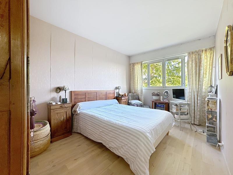 Appartement - 95 m² - 5 pièces